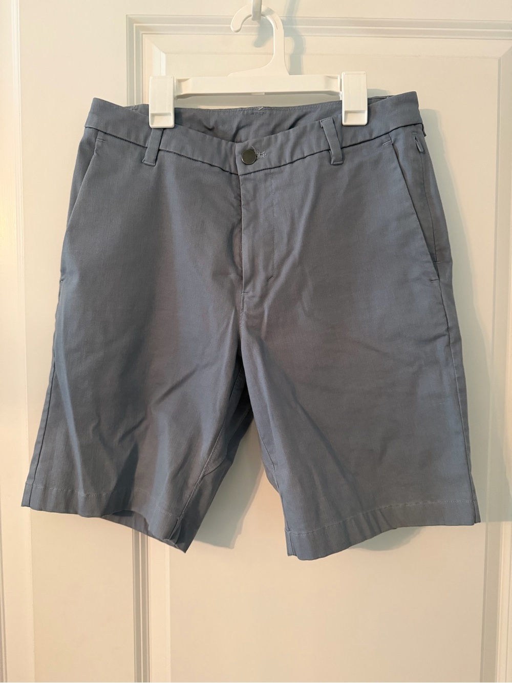 Men’s Lululemon 9” inseam shorts size 30
